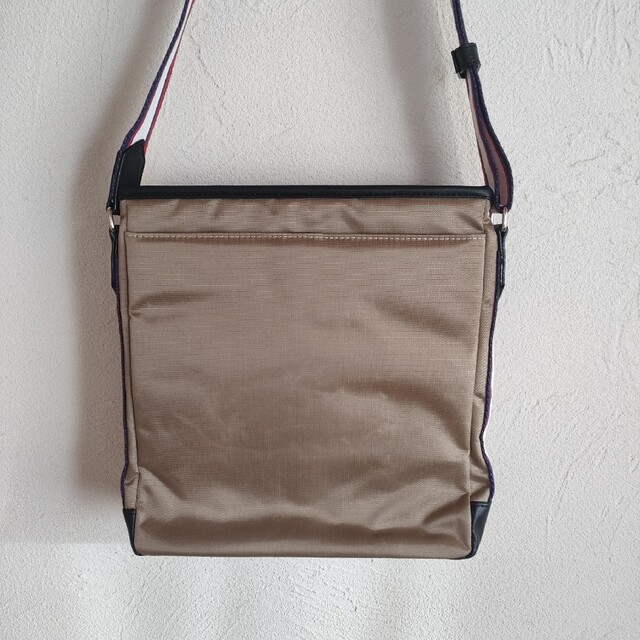 CASTELBAJAC(カステルバジャック)のカステルバジャック 新品未使用 ショルダーバッグ ベージュ 14300円 メンズのバッグ(ショルダーバッグ)の商品写真