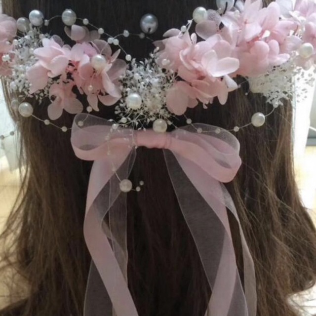 ラプンツェルハーフアップ髪飾り♡ピンク 紫陽花♡かすみ草の ラプンツェルハーフアップ髪飾り♡ピンク 紫陽花♡かすみ草の