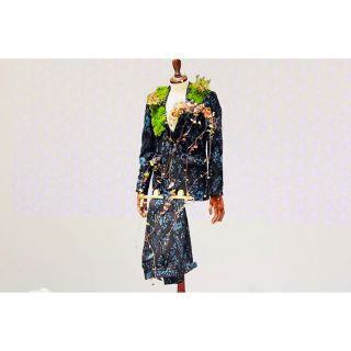 ジョンローレンスサリバン(JOHN LAWRENCE SULLIVAN)のNAOKI-R flower tailored jacket(テーラードジャケット)