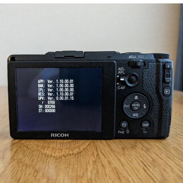 RICOH(リコー)のRICOH 高感度コンパクト デジタルカメラ GR 2 スマホ/家電/カメラのカメラ(コンパクトデジタルカメラ)の商品写真
