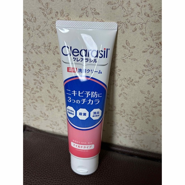 Clearasil（Reckitt Benckiser）(クレアラシル)のクレアラシル　薬用洗顔クリーム コスメ/美容のスキンケア/基礎化粧品(洗顔料)の商品写真