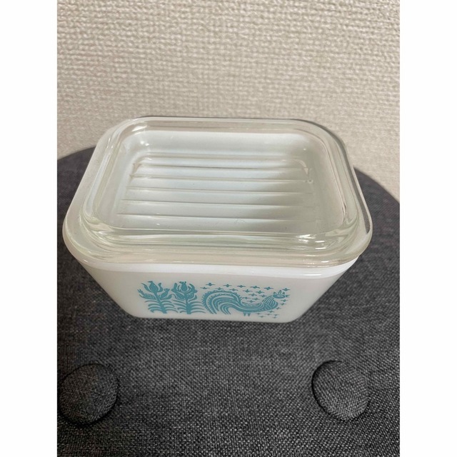 Pyrex(パイレックス)のPYREX ガラス蓋つき入れ物ニワトリUSA パイレックス インテリア/住まい/日用品のキッチン/食器(容器)の商品写真