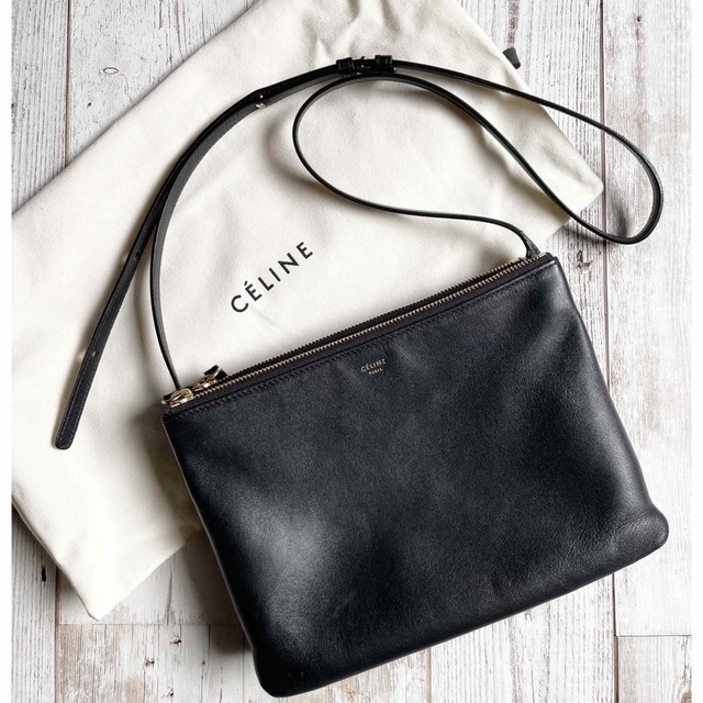 celine(セリーヌ)の【ymy ymy様専用】CELINE セリーヌ　トリオ　ラージ　クロ　旧ロゴ レディースのバッグ(ショルダーバッグ)の商品写真