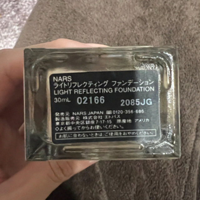 NARS(ナーズ)のNARS ライトリフレクティングファンデーション コスメ/美容のベースメイク/化粧品(ファンデーション)の商品写真