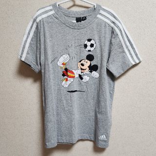 アディダス(adidas)のadidas　ミッキーサッカー柄Tシャツ　140センチ(Tシャツ/カットソー)