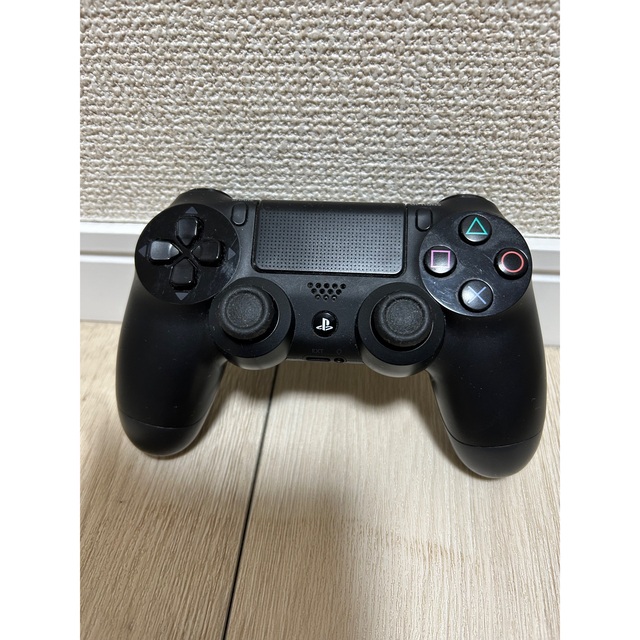 PlayStation4(プレイステーション4)のSONY PlayStation4 本体 CUH-1200AB01 エンタメ/ホビーのゲームソフト/ゲーム機本体(家庭用ゲーム機本体)の商品写真