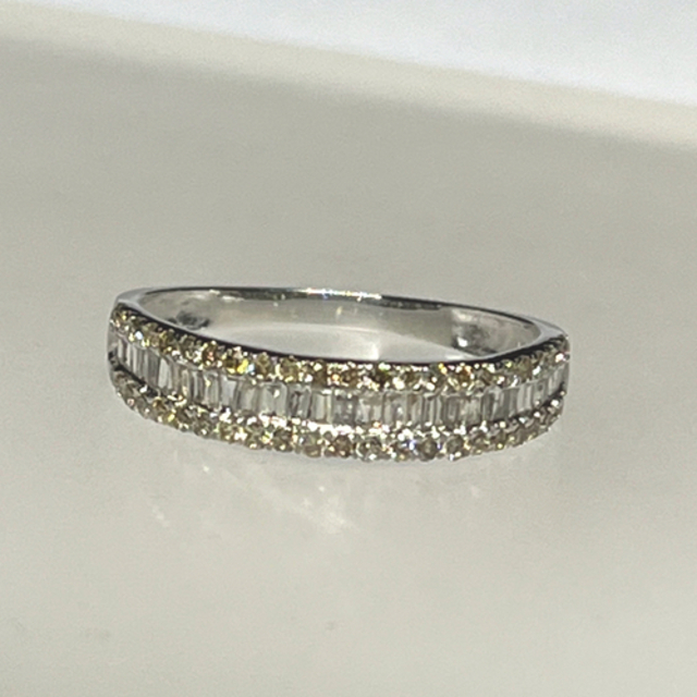 特価☆K18WGダイヤリング0.50ct レディースのアクセサリー(リング(指輪))の商品写真