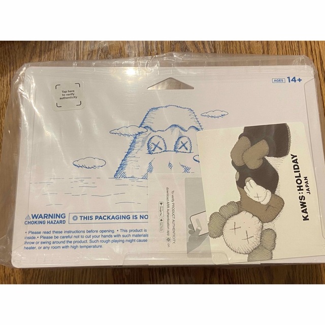 MEDICOM TOY(メディコムトイ)のカウズ KAWS HOLIDAY JAPAN フィギュア  【新品】 エンタメ/ホビーのフィギュア(その他)の商品写真