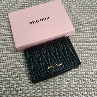 ミュウミュウ(miumiu)のオススメ♡ミュウミュウ  折り財布☀黒 さいふ(コインケース)