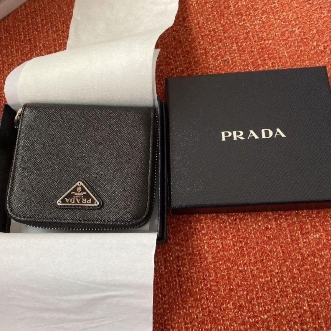 現金特価 PRADA プラダ サフィアーノ トライアングル 2つ折り財布 財布
