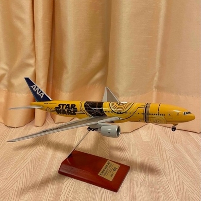 777-200ER ANA STAR WARS JET C-3PO1/200 777-200ER ANA STAR WARS JET C-3PO1/200