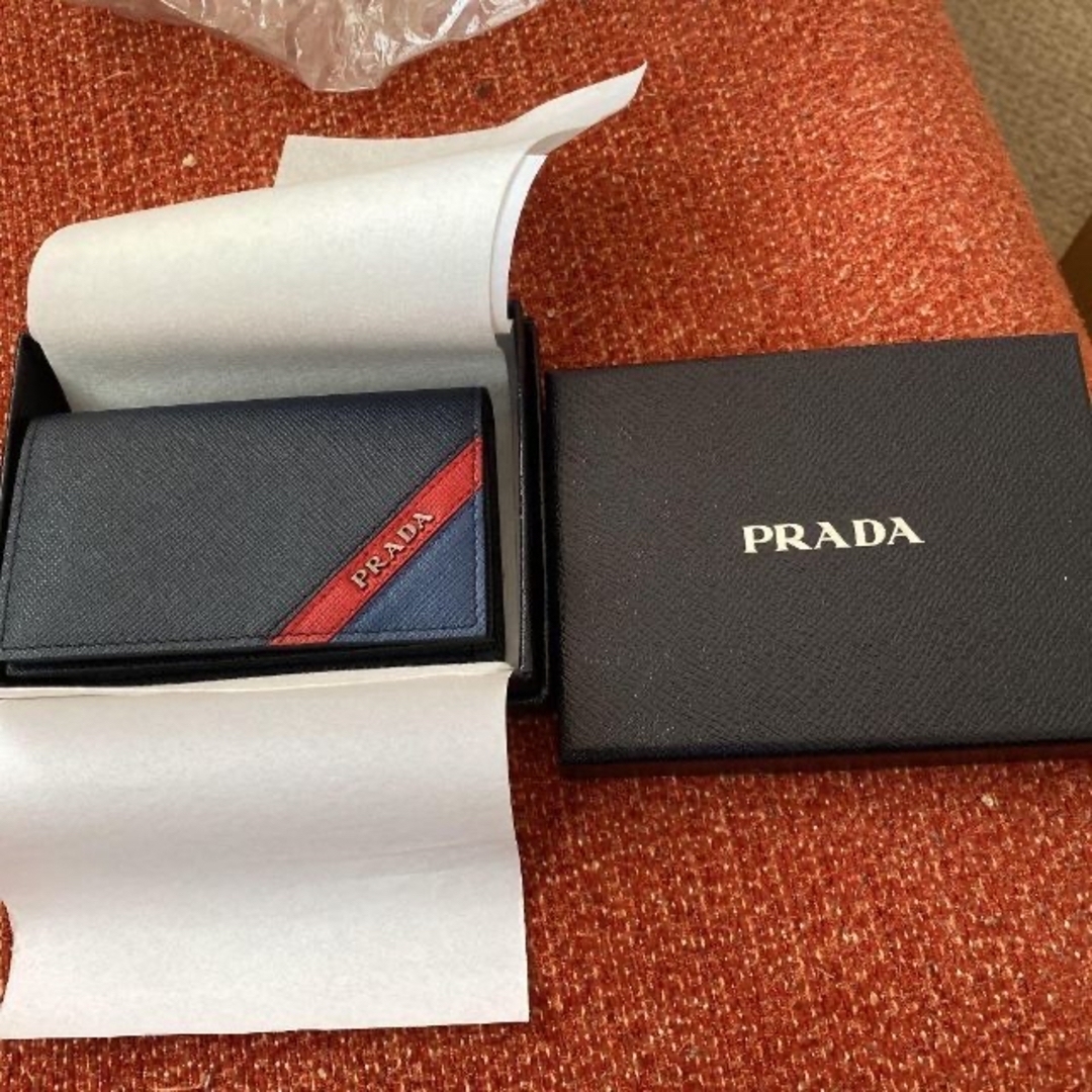 当店一番人気】 PRADA プラダ ストライプ サフィアーノ カードケース(名刺入れ) 名刺入れ+定期入れ