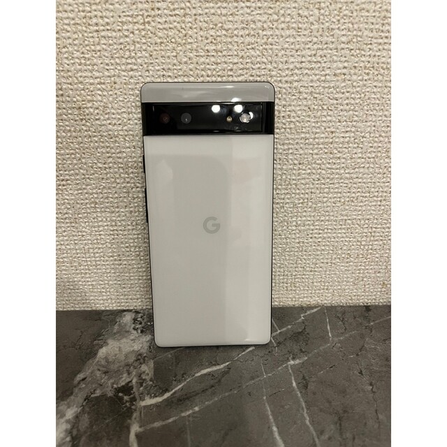 Google Pixel(グーグルピクセル)のGoogle Pixel 6a 128GB　チョーク スマホ/家電/カメラのスマートフォン/携帯電話(スマートフォン本体)の商品写真