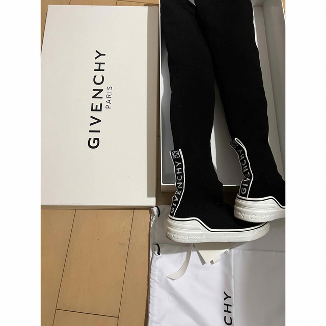 GIVENCHY ソックスブーツ　ニーハイ　スニーカー | フリマアプリ ラクマ