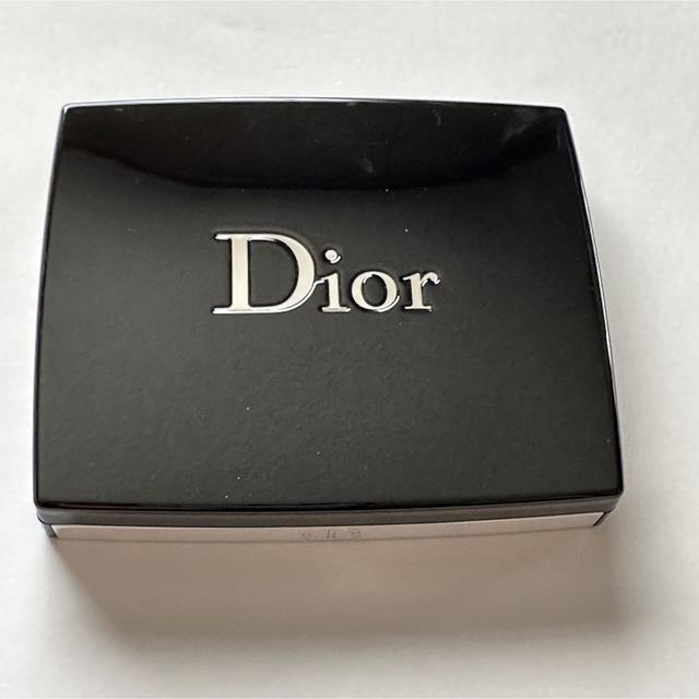 Dior アイシャドウ ピンクサクラ　スイート