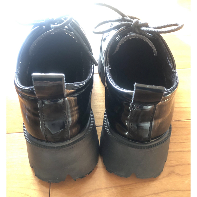 GRL(グレイル)のGRL 厚底スクエアトゥレザーシューズ 【ブラック 23cm】 レディースの靴/シューズ(ローファー/革靴)の商品写真