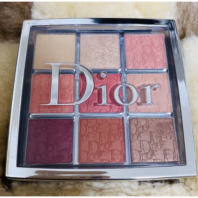 Dior(ディオール)のディオールバックステージ アイパレット 007 コーラル アイシャドウ コスメ/美容のベースメイク/化粧品(アイシャドウ)の商品写真