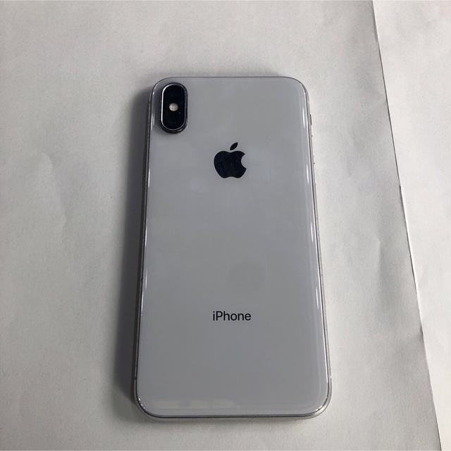 iPhone(アイフォーン)のcho-lee様専用 iPhone X Silver 64 GB SIMフリー スマホ/家電/カメラのスマートフォン/携帯電話(スマートフォン本体)の商品写真