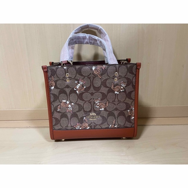 COACH CC424シグネチャー ダンシング キトゥン プリント 猫 キャット 返品送料無料 COACH CC424シグネチャー ダンシング キトゥン プリント 猫 キャット トートバッグ