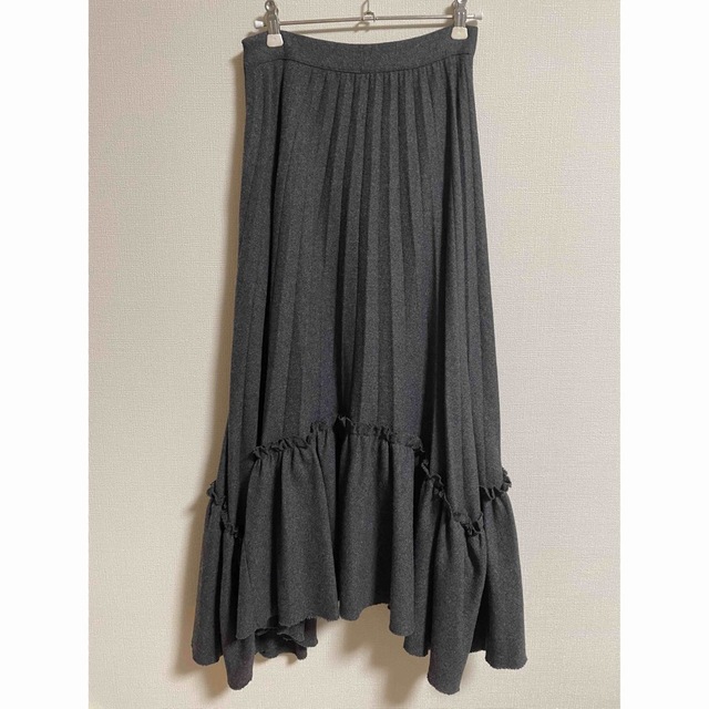 CLANE(クラネ)のCLANE フリルスリットボリュームスカート gray 0 レディースのスカート(ロングスカート)の商品写真