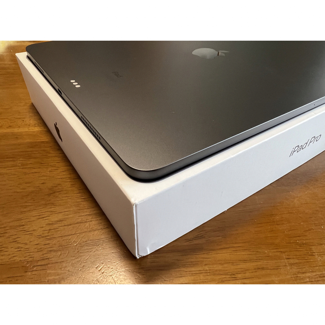 iPad Pro12.9㌅第5世代 Wi-Fi 512GB &MagicKeyb