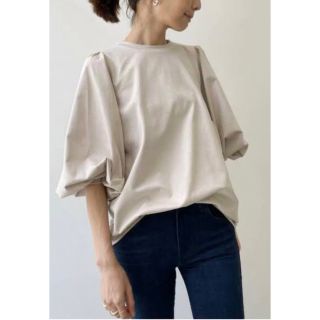 アパルトモンドゥーズィエムクラス(L'Appartement DEUXIEME CLASSE)のGather  Long  sleeve  Tee  ベージュ　アパルトモン (カットソー(長袖/七分))