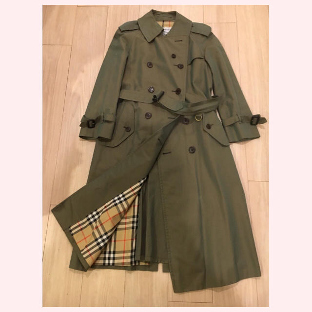 BURBERRY - バーバリー トレンチコート カーキカラー の通販 by