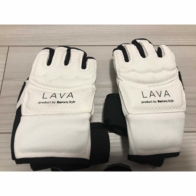 LAVA ボクシング グローブ & シューズ セット スポーツ/アウトドアのトレーニング/エクササイズ(トレーニング用品)の商品写真