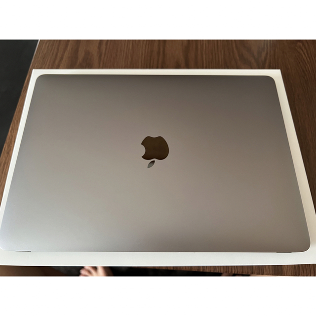 Mac (Apple)(マック)のM1 macbook pro 13 Space Gray 16GB 1TB US スマホ/家電/カメラのPC/タブレット(ノートPC)の商品写真