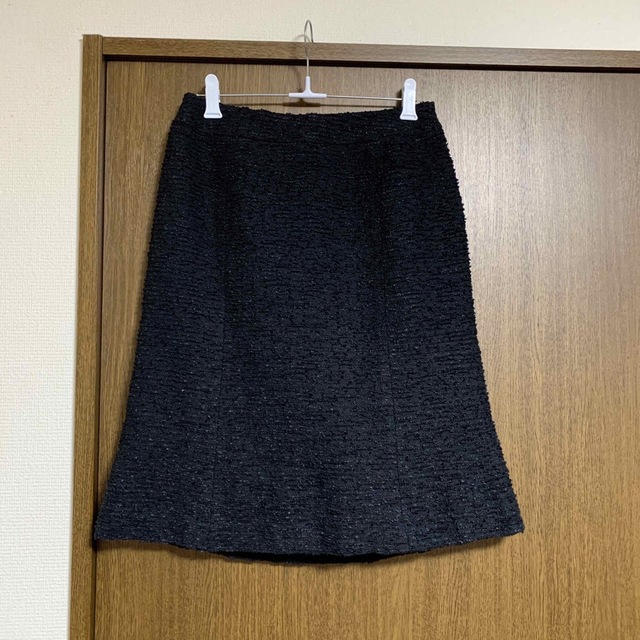 a.v.v(アーヴェヴェ)のツィードセミタイトスカート レディースのスカート(ひざ丈スカート)の商品写真