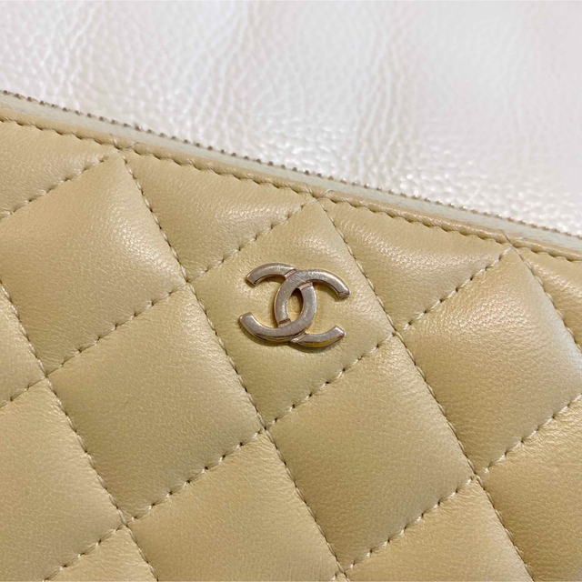 CHANEL(シャネル)のCHANEL シャネル マトラッセ 長財布 ラムスキン イエロー 黄A50097 レディースのファッション小物(財布)の商品写真