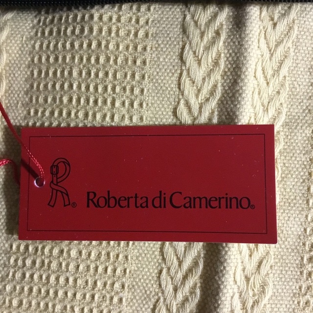 ROBERTA DI CAMERINO(ロベルタディカメリーノ)のロベルタ財布 レディースのファッション小物(財布)の商品写真