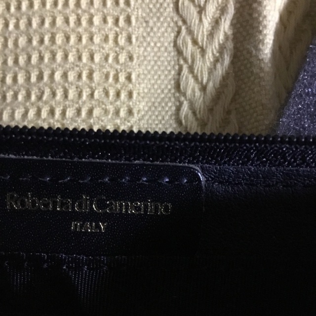 ROBERTA DI CAMERINO(ロベルタディカメリーノ)のロベルタ財布 レディースのファッション小物(財布)の商品写真