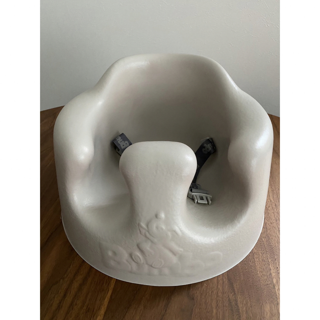 Bumbo(バンボ)のBUMBOベビーチェア キッズ/ベビー/マタニティの寝具/家具(その他)の商品写真