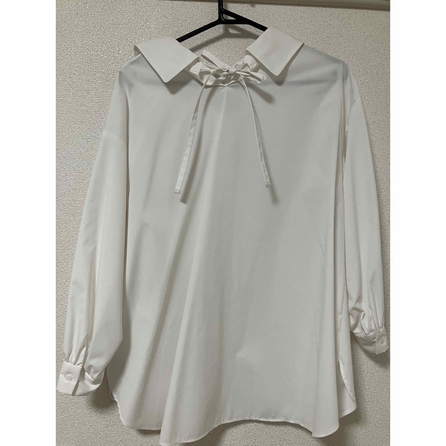 STRAWBERRY-FIELDS(ストロベリーフィールズ)のストロベリーフィールズ　ワイシャツ レディースのトップス(Tシャツ(長袖/七分))の商品写真