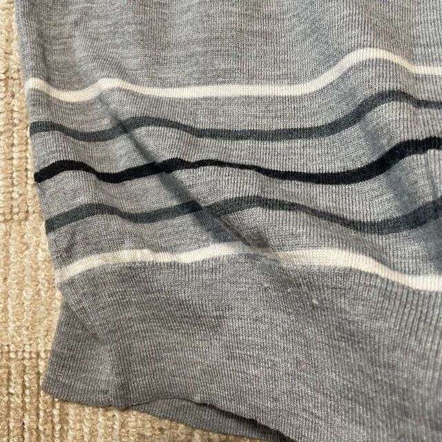 GAP(ギャップ)の1791 GAP ギャップ カットソー ボーダー グレー シンプル V字カット メンズのトップス(Tシャツ/カットソー(七分/長袖))の商品写真