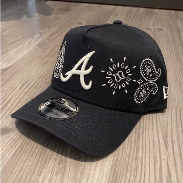 Newera 9forty アトランタブレーブス ペイズリースナップバック