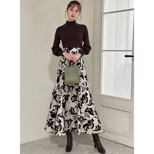 GRL 花柄フロッキーフレアスカート　アイボリー レディースのスカート(ロングスカート)の商品写真