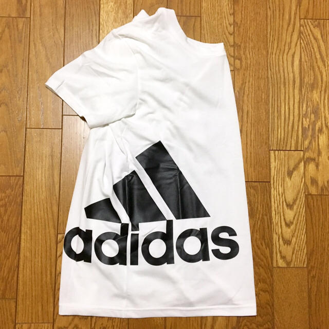 adidas(アディダス)の■新品★アディダス adidas ビッグロゴ Tシャツ 白O■ メンズのトップス(Tシャツ/カットソー(半袖/袖なし))の商品写真