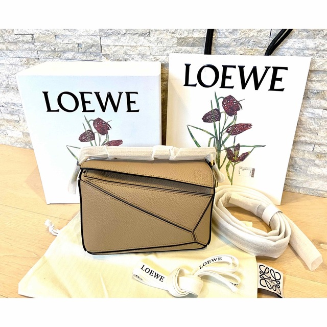 【予約受付中】 LOEWE - ★新品/未使用★ ロエベ パズルバッグ ミニ ソフトグレインカーフ サンド ショルダーバッグ 【予約受付中】 LOEWE - ★新品/未使用★ ロエベ パズルバッグ ミニ ソフトグレインカーフ サンド ショルダーバッグ