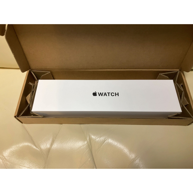 Apple Watch(アップルウォッチ)の新品未開封☆Apple Watch SE☆40mm☆Nikeスポーツバンド スマホ/家電/カメラのスマホアクセサリー(その他)の商品写真