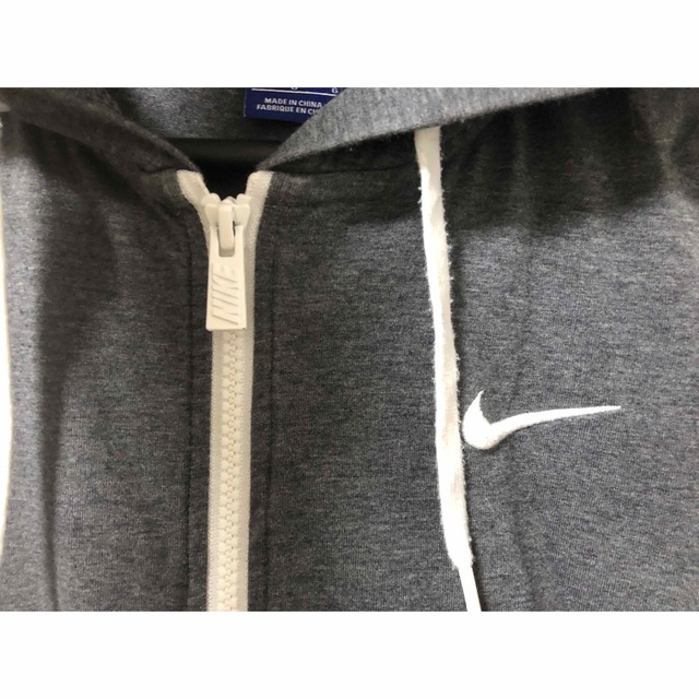 NIKE(ナイキ)のNIKE サイズL パーカー レディースのトップス(パーカー)の商品写真