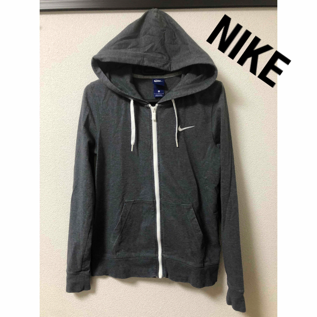 NIKE(ナイキ)のNIKE サイズL パーカー レディースのトップス(パーカー)の商品写真