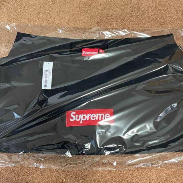 Supreme(シュプリーム)のSupreme Box Logo Crewneck 22FW Mサイズ メンズのトップス(スウェット)の商品写真