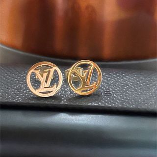 ルイヴィトン(LOUIS VUITTON)の可愛い丸ピアス　ピンクゴールド　ピアス(ピアス)