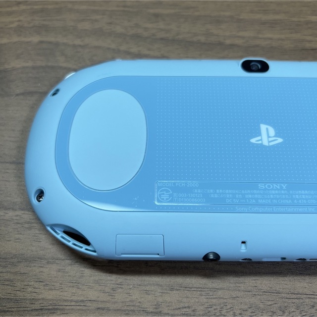 PlayStation Vita(プレイステーションヴィータ)の★限定★PlayStationVITA  バリューパック ライトブルー/ホワイト エンタメ/ホビーのゲームソフト/ゲーム機本体(携帯用ゲーム機本体)の商品写真