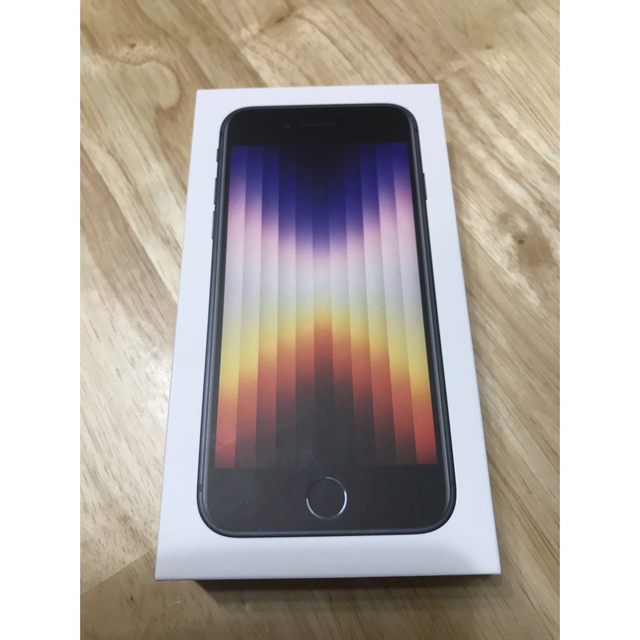 iPhone SE 第3世代　新品