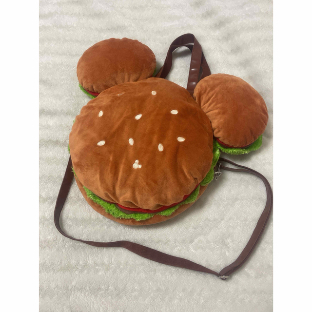 Disney(ディズニー)の美品 ふわもこ ミッキー  シェイプ バンズ ミッキー 2way  Disney レディースのバッグ(ショルダーバッグ)の商品写真