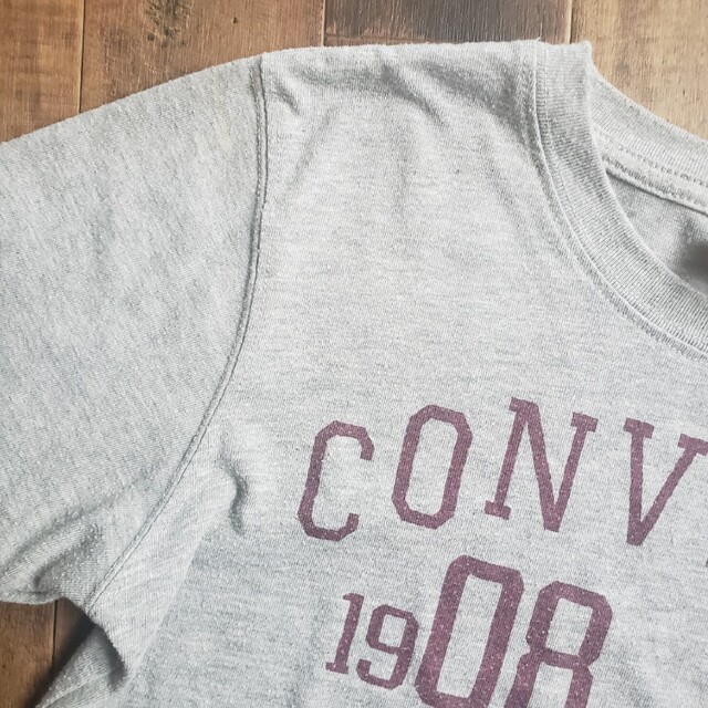 CONVERSE(コンバース)のグレー系Tシャツ2枚セット☆130㎝ キッズ/ベビー/マタニティのキッズ服男の子用(90cm~)(Tシャツ/カットソー)の商品写真