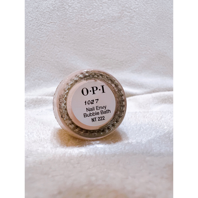 OPI(オーピーアイ)のOPI ネイルエンビー　バブルバス コスメ/美容のネイル(マニキュア)の商品写真